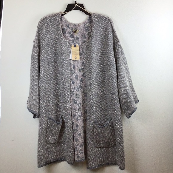 Democracy Reversible Sweater - Picture 3 of 8